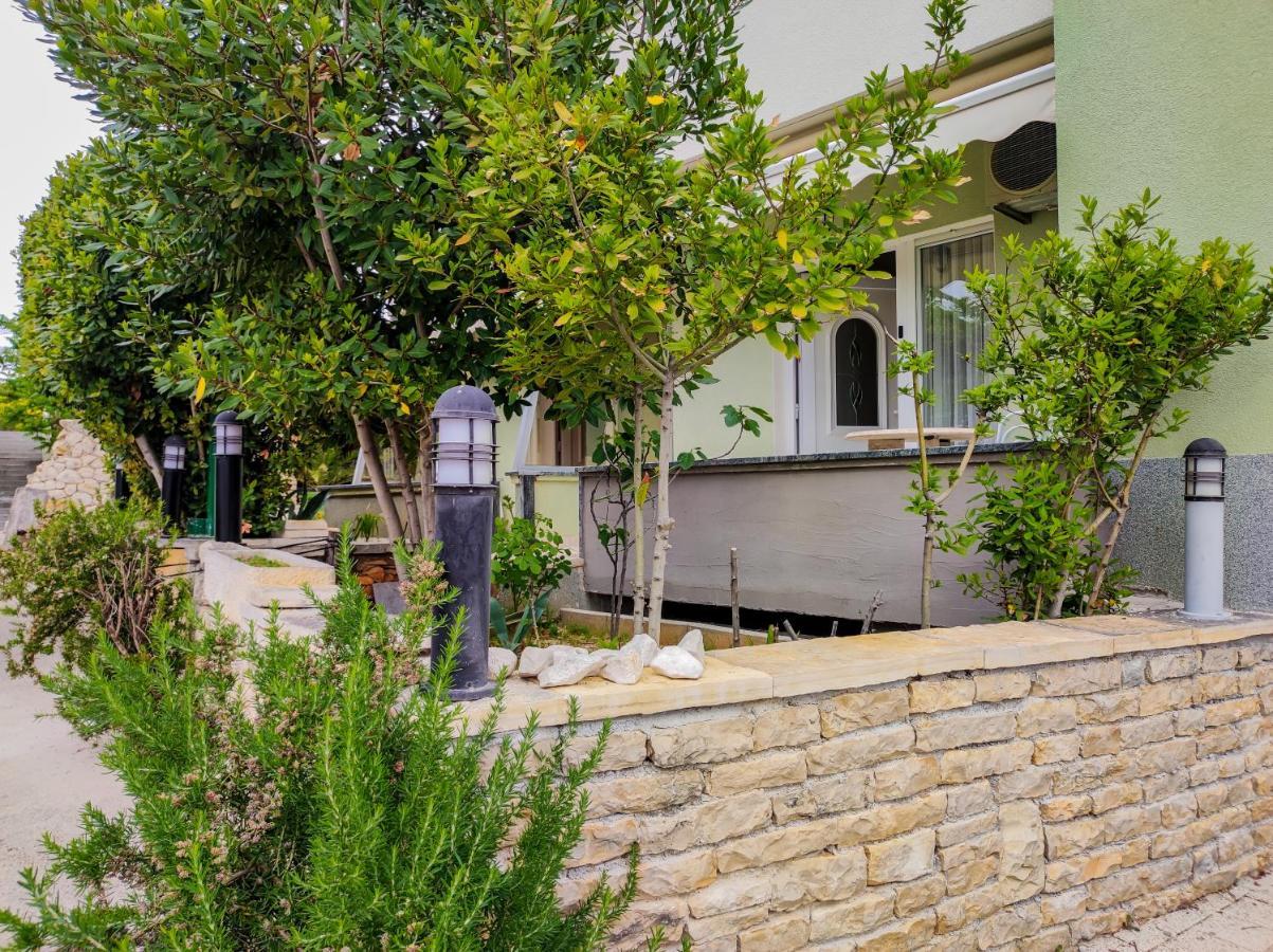 Locus Apartments Petrčane Exterior foto